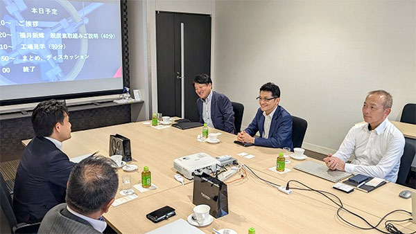 参議院議員の滝波宏文様(農林水産副大臣)がご来社